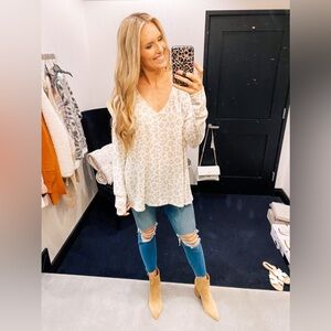 Gibson Cozy V-Neck Tunic Oatmeal Animal Print